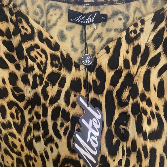 Motel bodycon leopard print New with tags size x small. Must have. - Picture 3 of 5